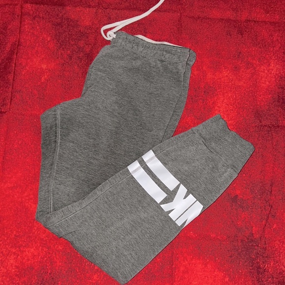 PINK Victoria's Secret Pants - Pink Victoria’s